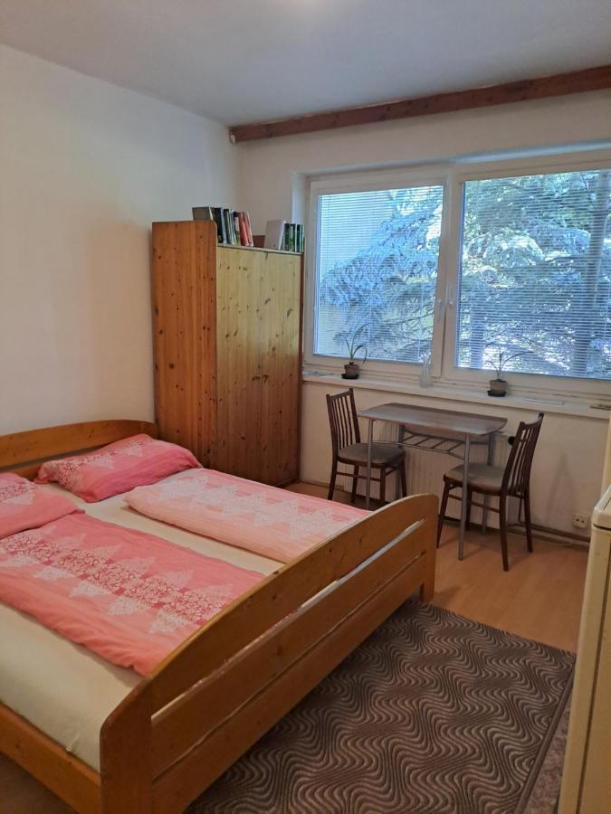 Apartman Na Jizni Оломоуц Экстерьер фото